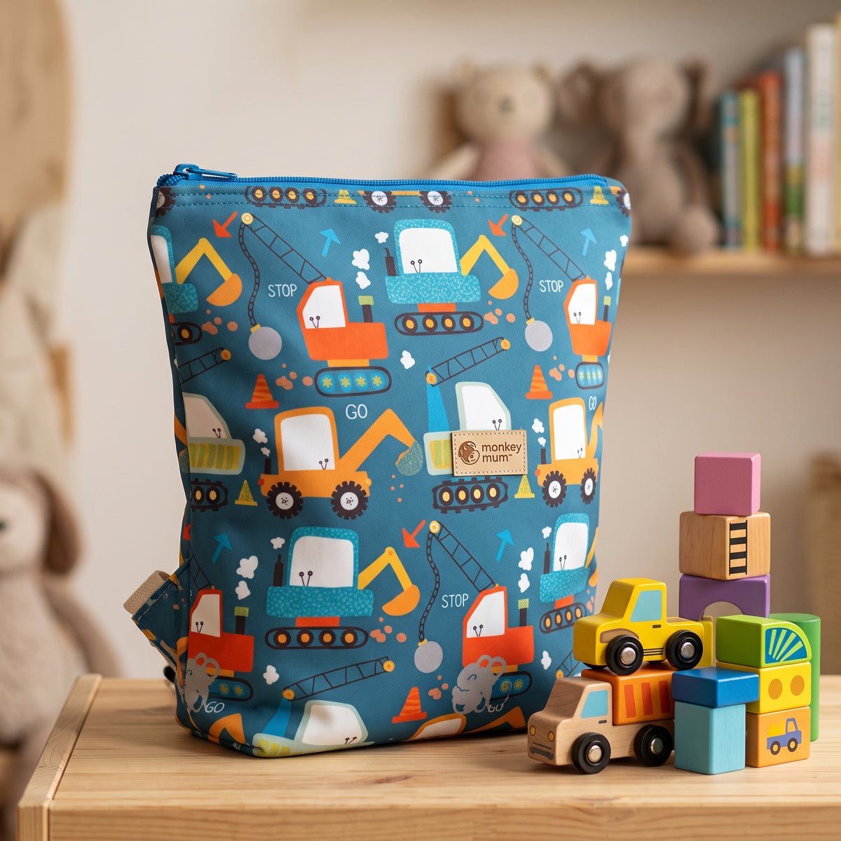 Dziecięcy plecaczek softshellowy Monkey Mum® - Figlarne budowy