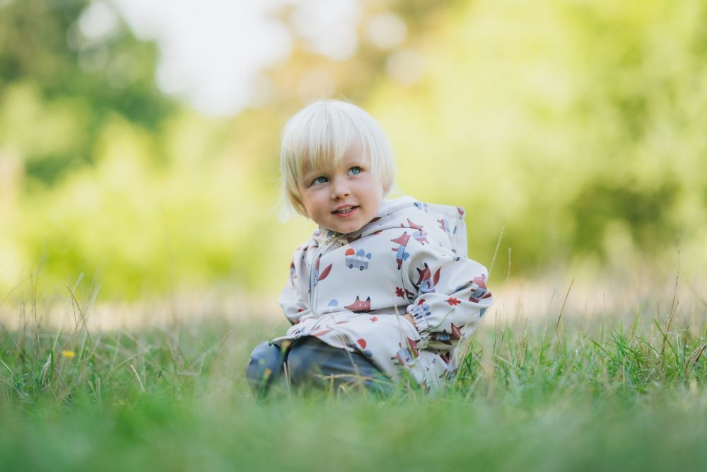 Dziecięca kurtka softshellowa z membraną Monkey Mum® - Liski na grzybach