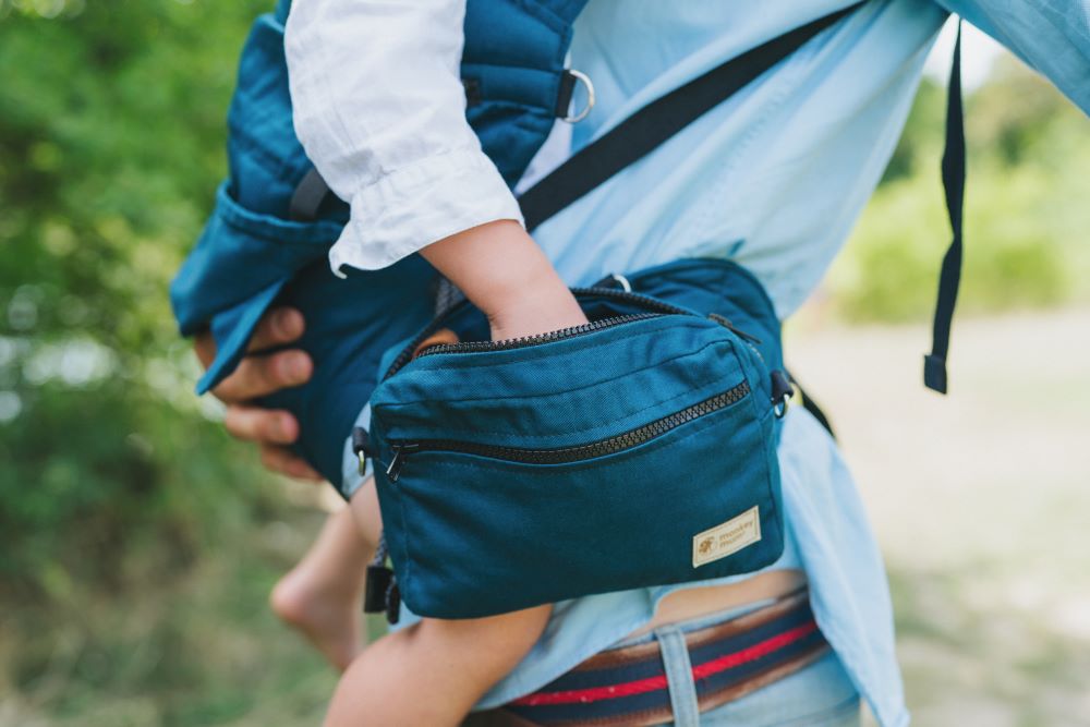 Monkey Mum® Ergonomiczne rosnące nosidło Carrie - Urok geometrii