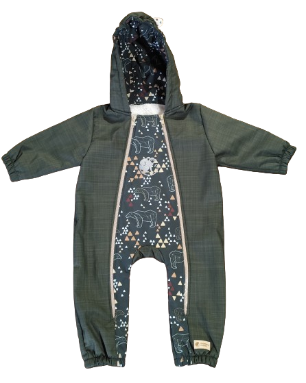 Monkey Mum® Dziecięcy zimowy kombinezon softshellowy z barankiem - Khaki mały myśliwy z niedźwiedziem - roz.62/68, 74/80