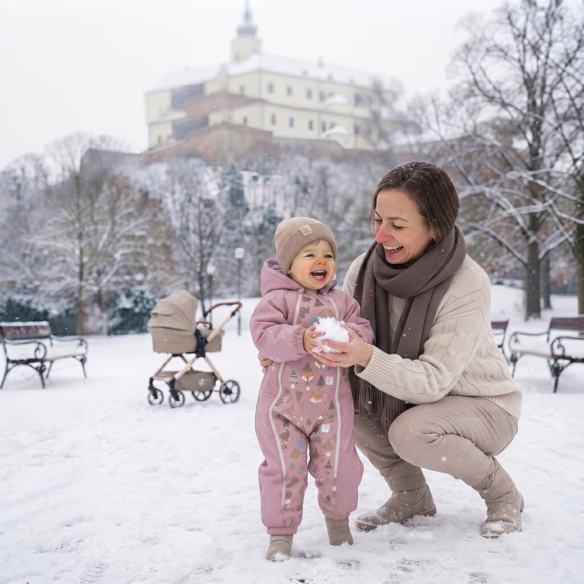 Monkey Mum® Dziecięcy zimowy kombinezon softshellowy z barankiem - Różowa owieczka w lesie - roz. 62/68, 74/80