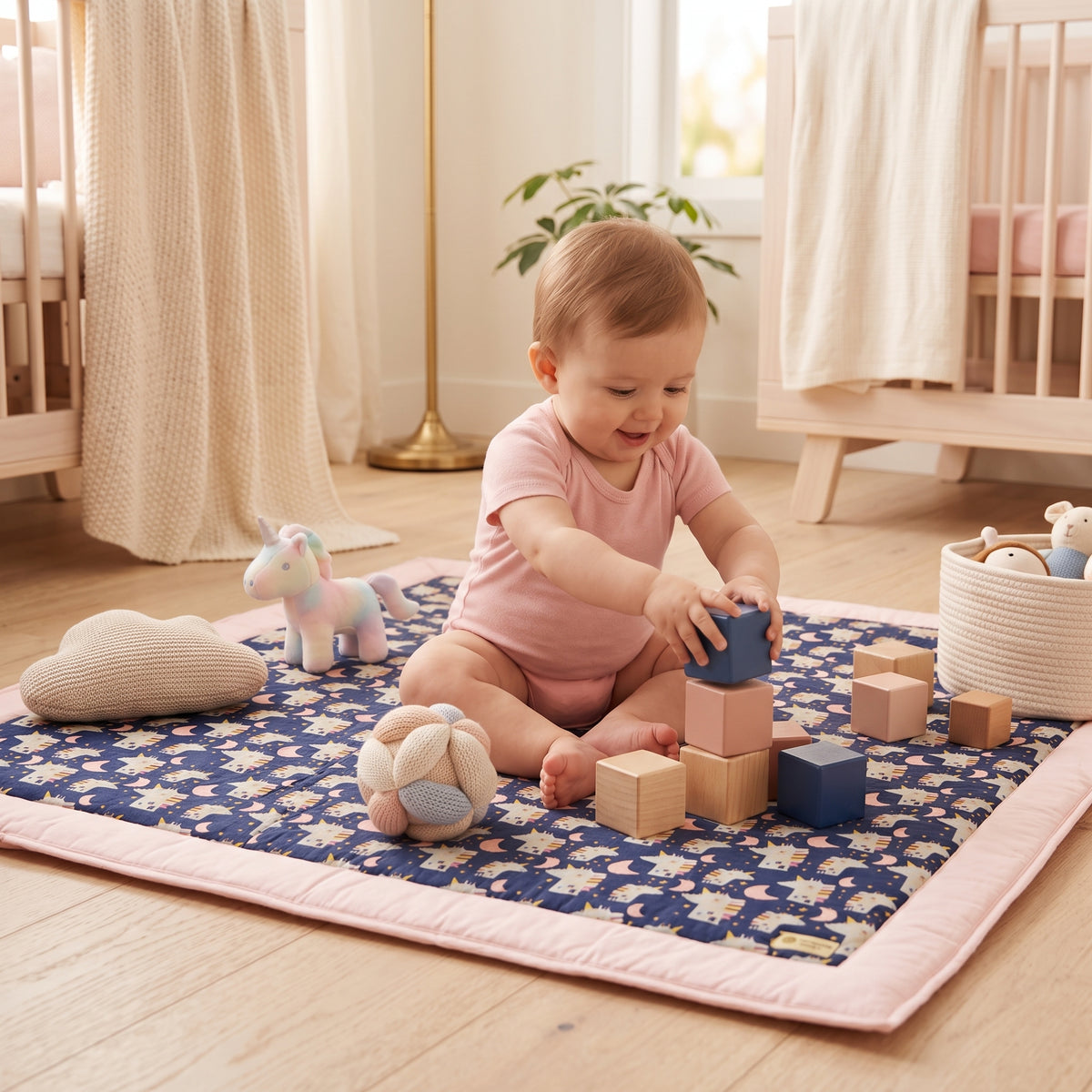 Mata do zabawy Monkey Mum® - Jednorożec