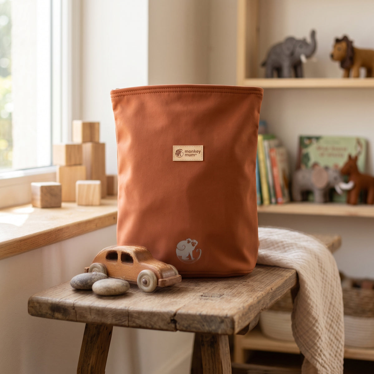 Dziecięcy plecaczek softshellowy Monkey Mum® - Jesienne liście