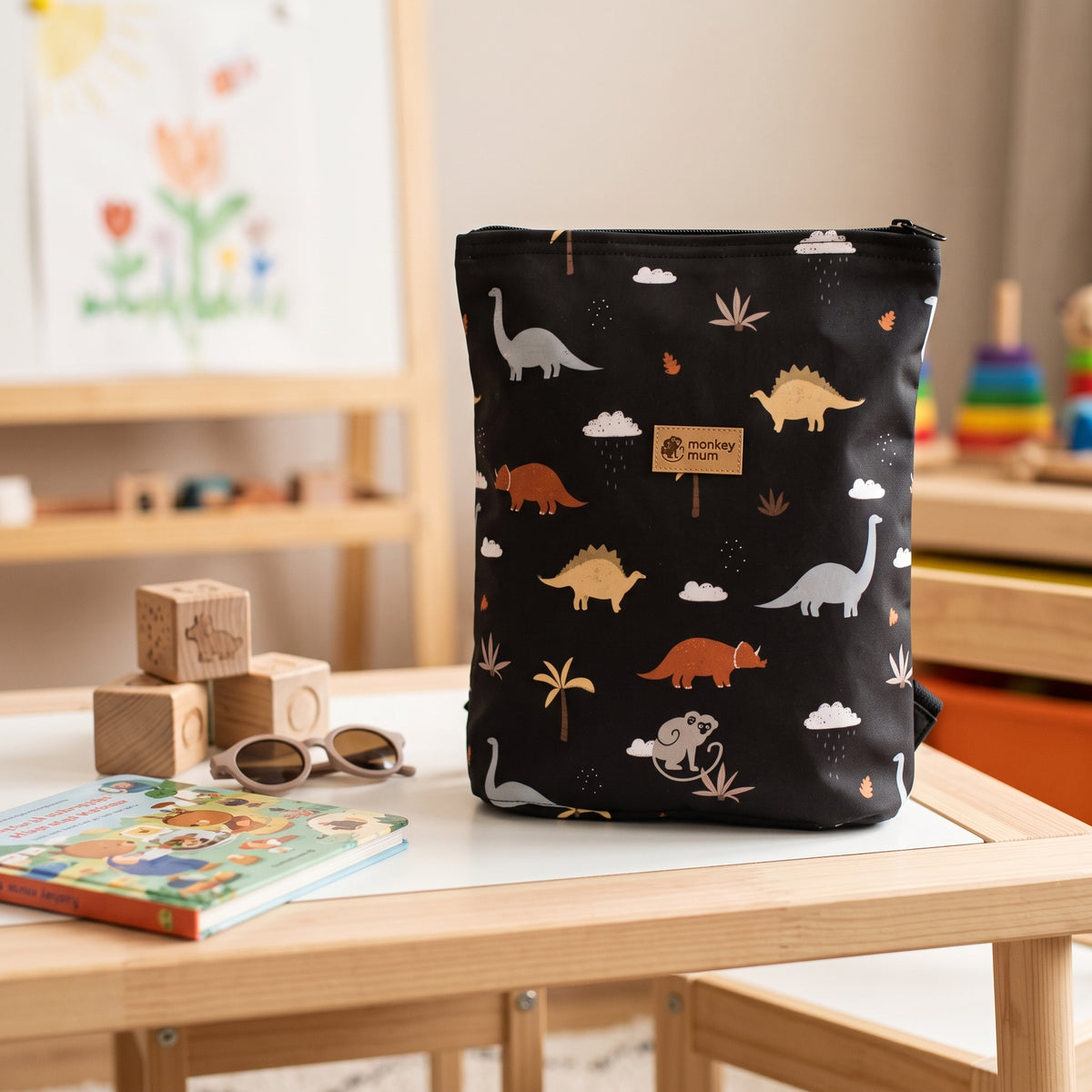 Dziecięcy plecaczek softshellowy Monkey Mum® - Dinozaurowa podróż