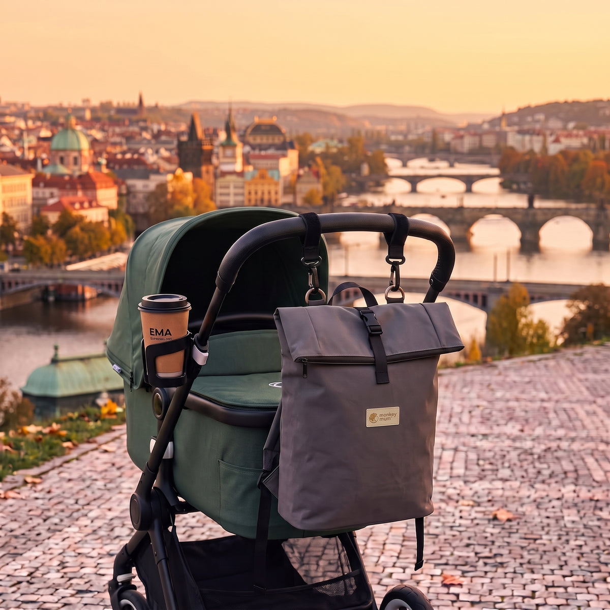 Monkey Mum® Plecak softshellowy do wózka – Tajemnicza podróż