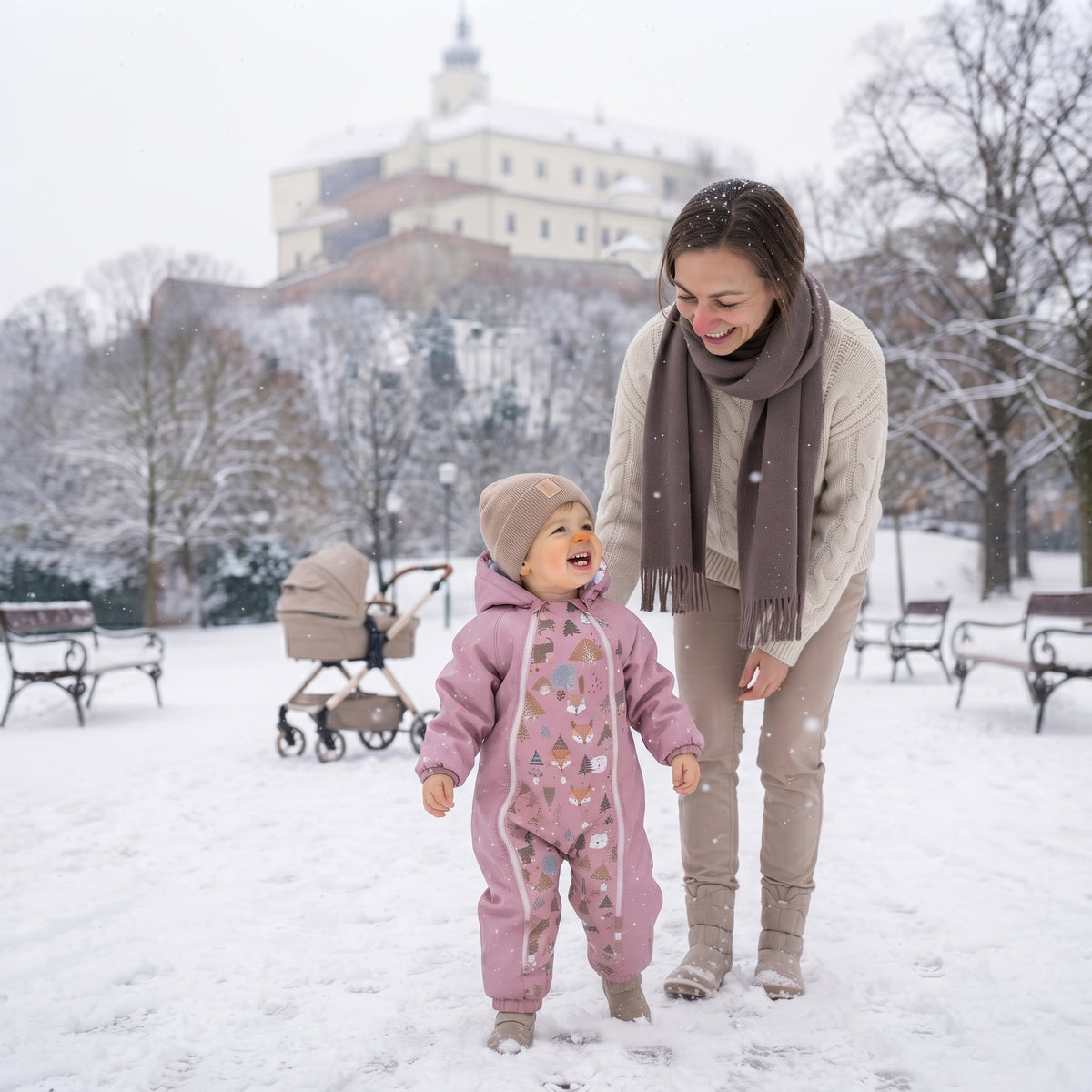 Monkey Mum® Dziecięcy zimowy kombinezon softshellowy z barankiem - Różowa owieczka w lesie - roz. 62/68, 74/80